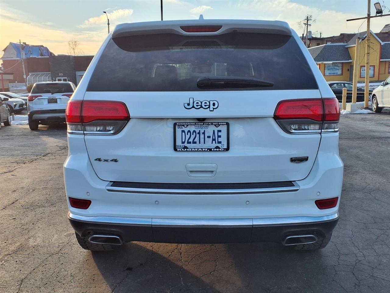 Jeep Grand Cherokee 4WD 4dr Summit 2015