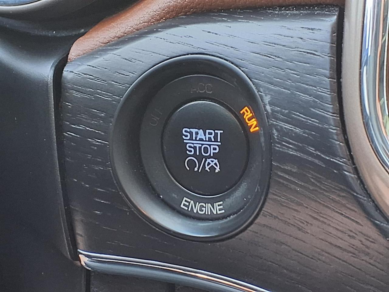 Jeep Grand Cherokee 4WD 4dr Summit 2015