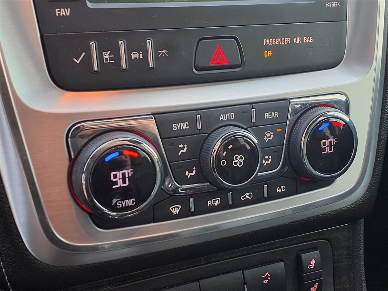 GMC Acadia FWD 4dr SLT w/SLT-1 2016