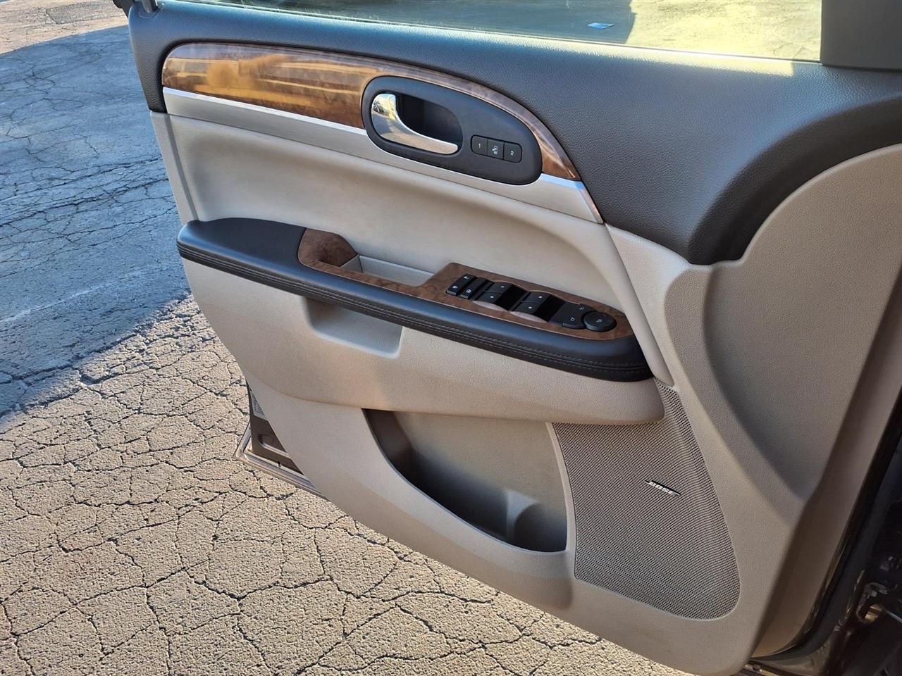 Buick Enclave FWD 4dr CXL-1 2011