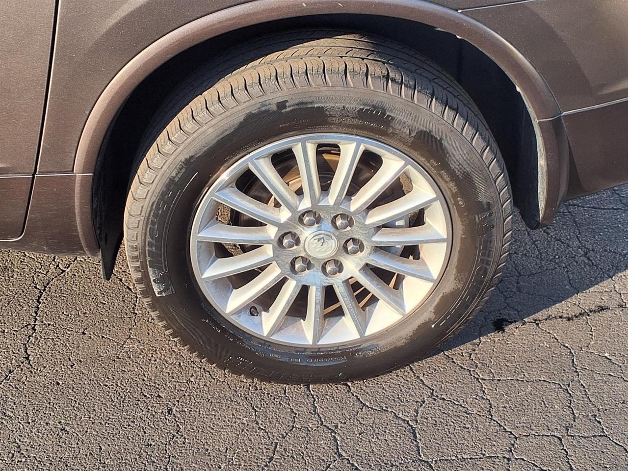 Buick Enclave FWD 4dr CXL-1 2011