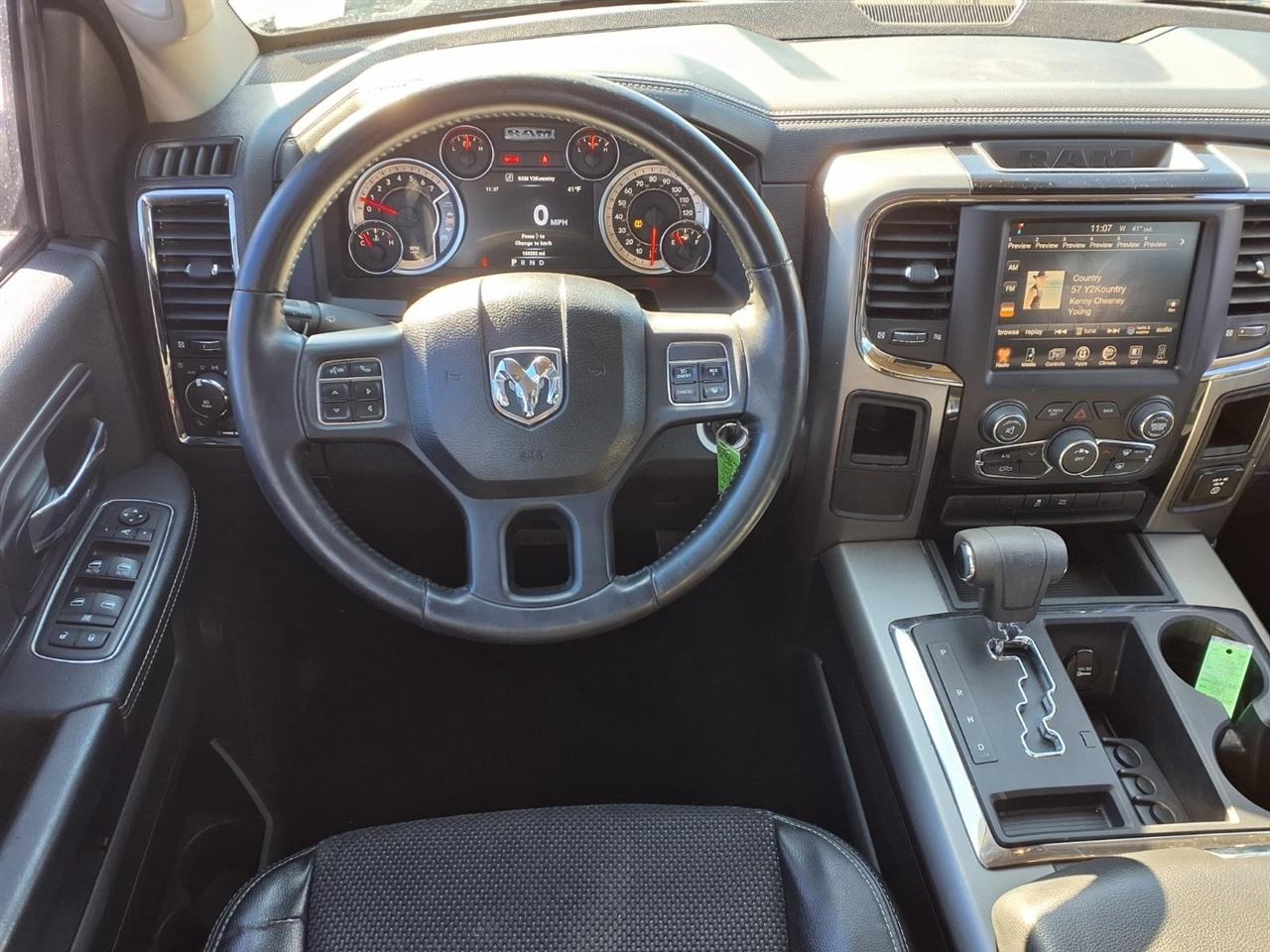 RAM 1500 2WD Crew Cab 140.5" Sport 2013