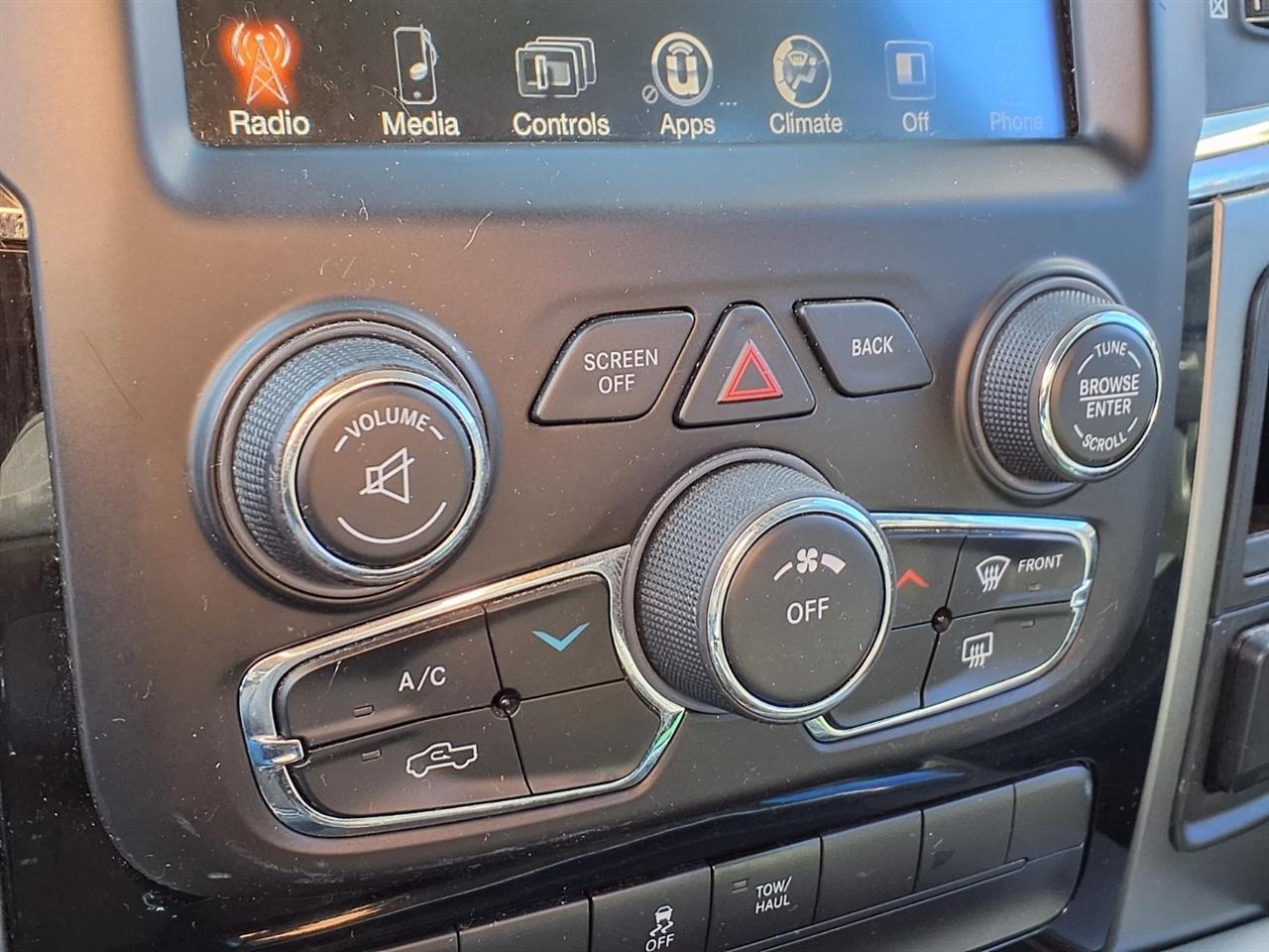 RAM 1500 2WD Crew Cab 140.5" Sport 2013