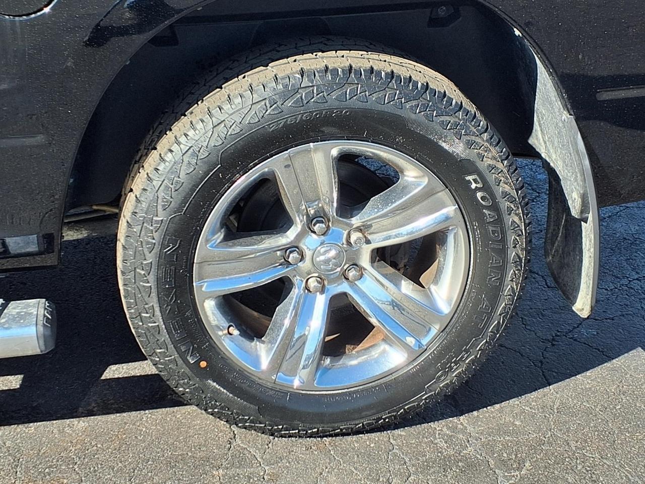 RAM 1500 2WD Crew Cab 140.5" Sport 2013