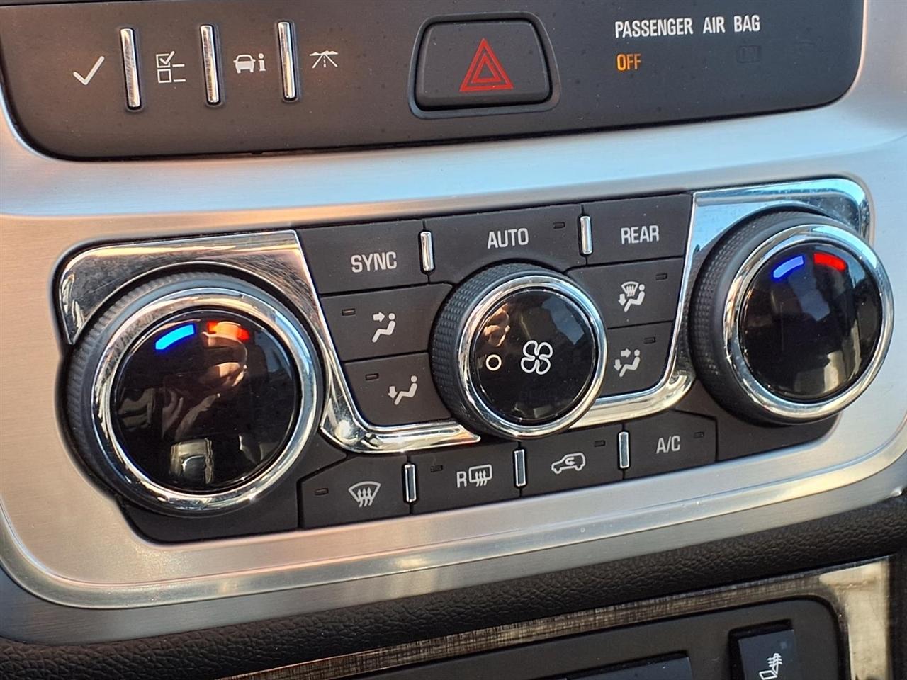 GMC Acadia FWD 4dr SLT w/SLT-1 2016