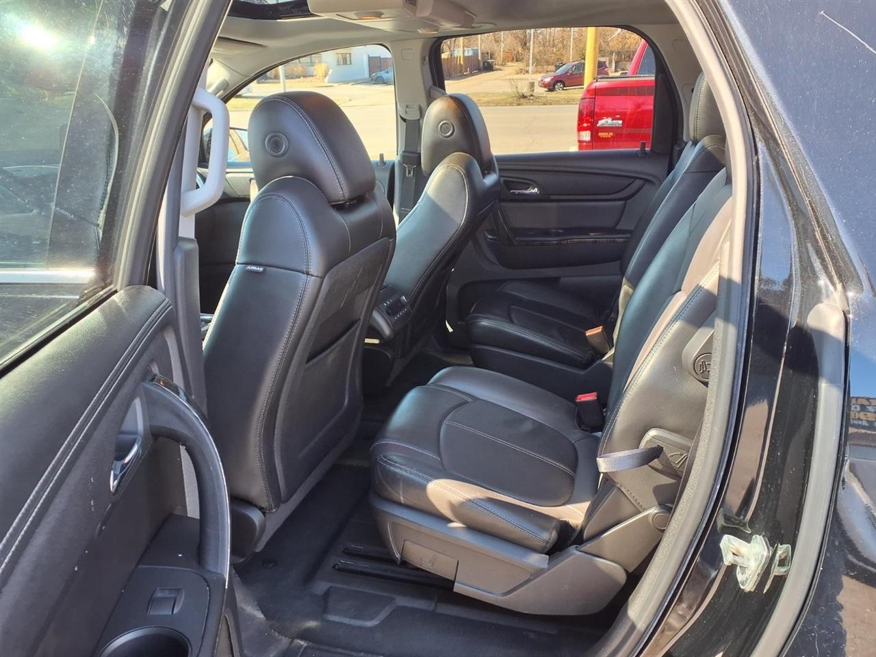 GMC Acadia FWD 4dr SLT w/SLT-1 2016