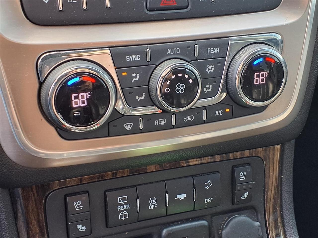 GMC Acadia AWD 4dr Denali 2016