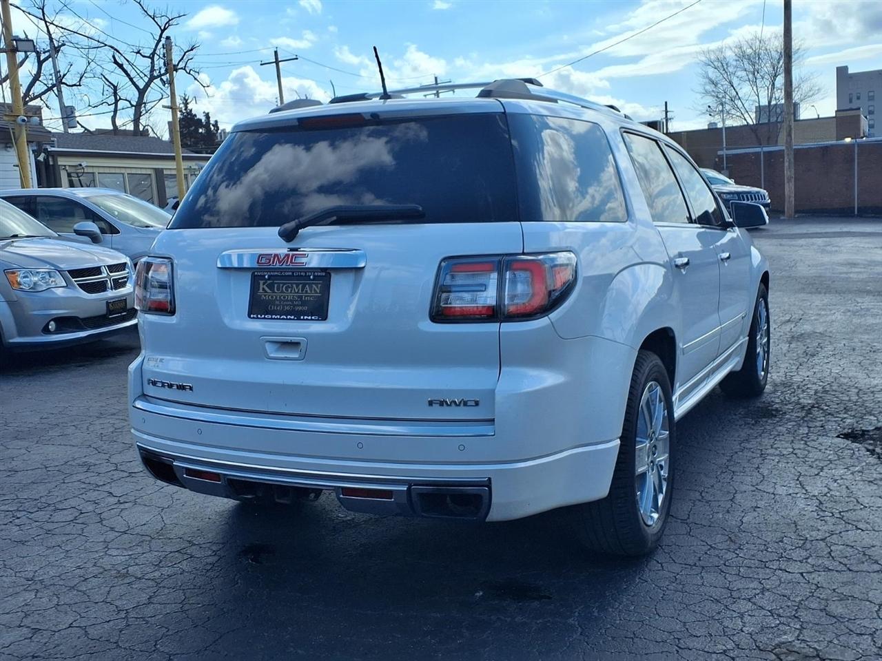 GMC Acadia AWD 4dr Denali 2016
