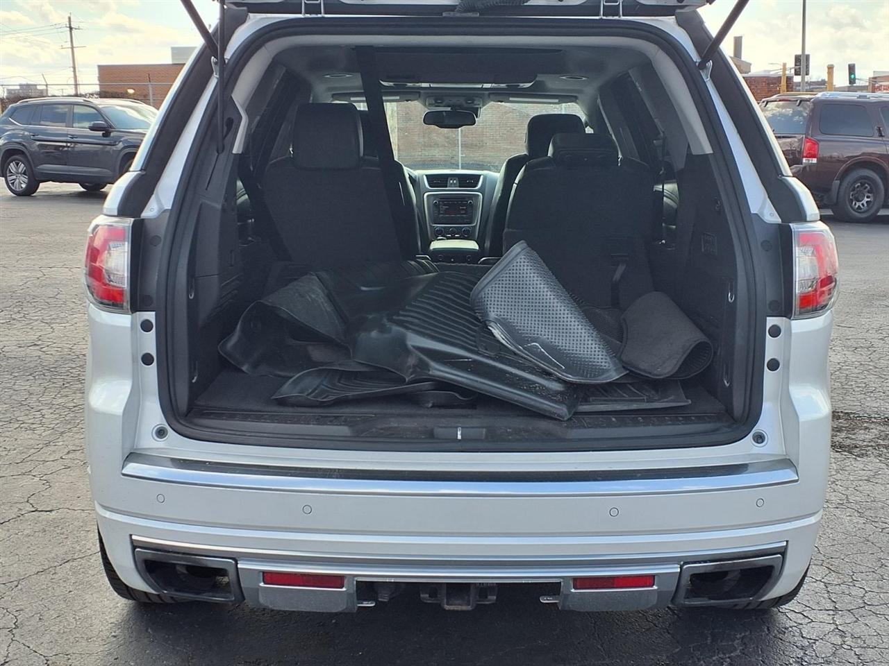 GMC Acadia AWD 4dr Denali 2016