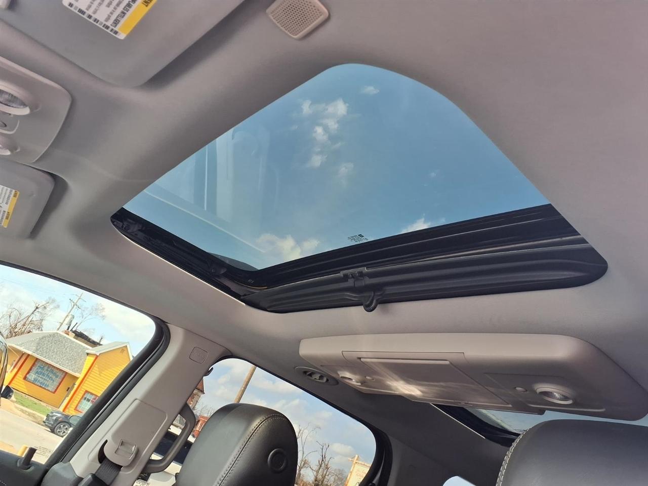 GMC Acadia AWD 4dr Denali 2016