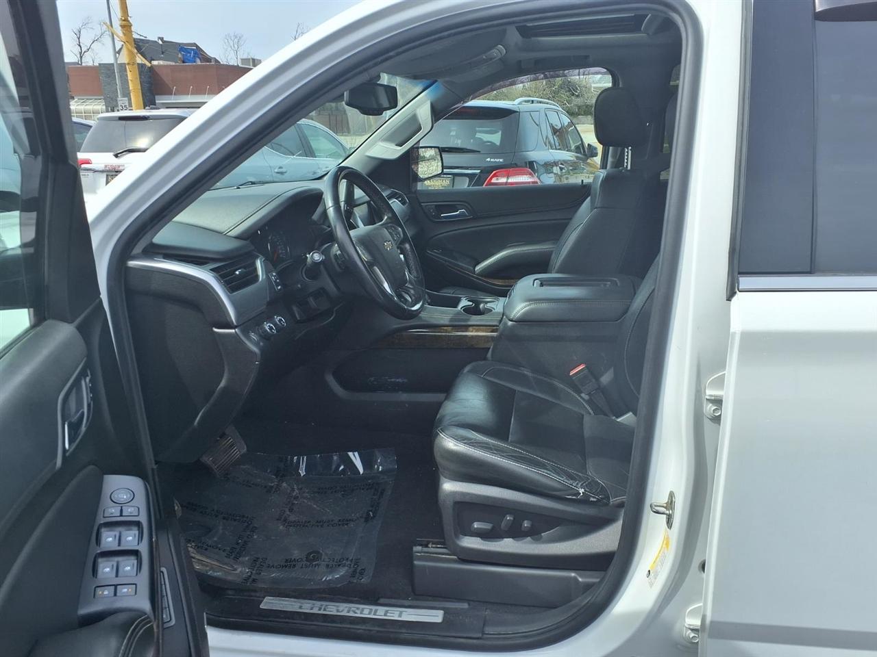 Chevrolet Tahoe 4WD 4dr LT 2019