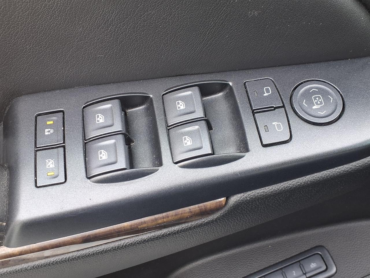 Chevrolet Tahoe 4WD 4dr LT 2019