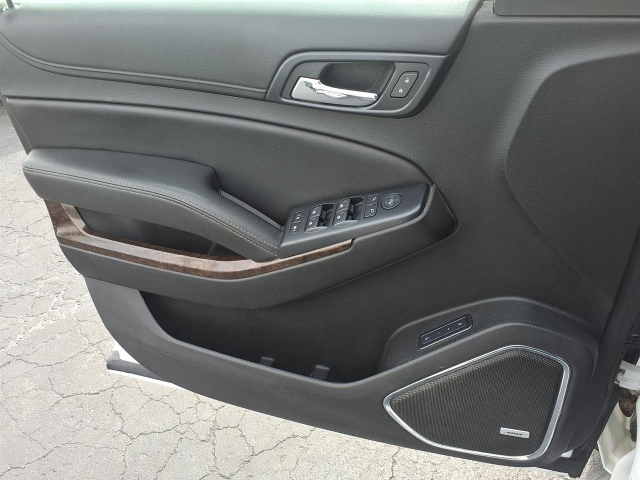 Chevrolet Tahoe 4WD 4dr LT 2019