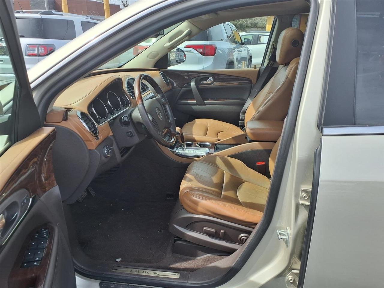 Buick Enclave FWD 4dr Premium 2014