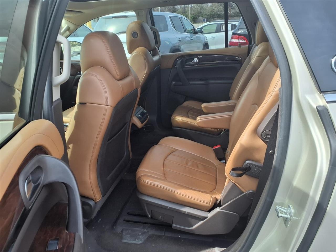 Buick Enclave FWD 4dr Premium 2014