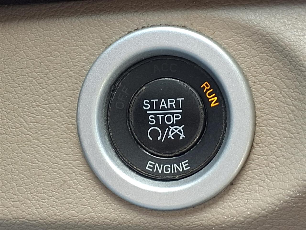 RAM 1500 4WD Crew Cab 149" Laramie Longhorn Edition 2013