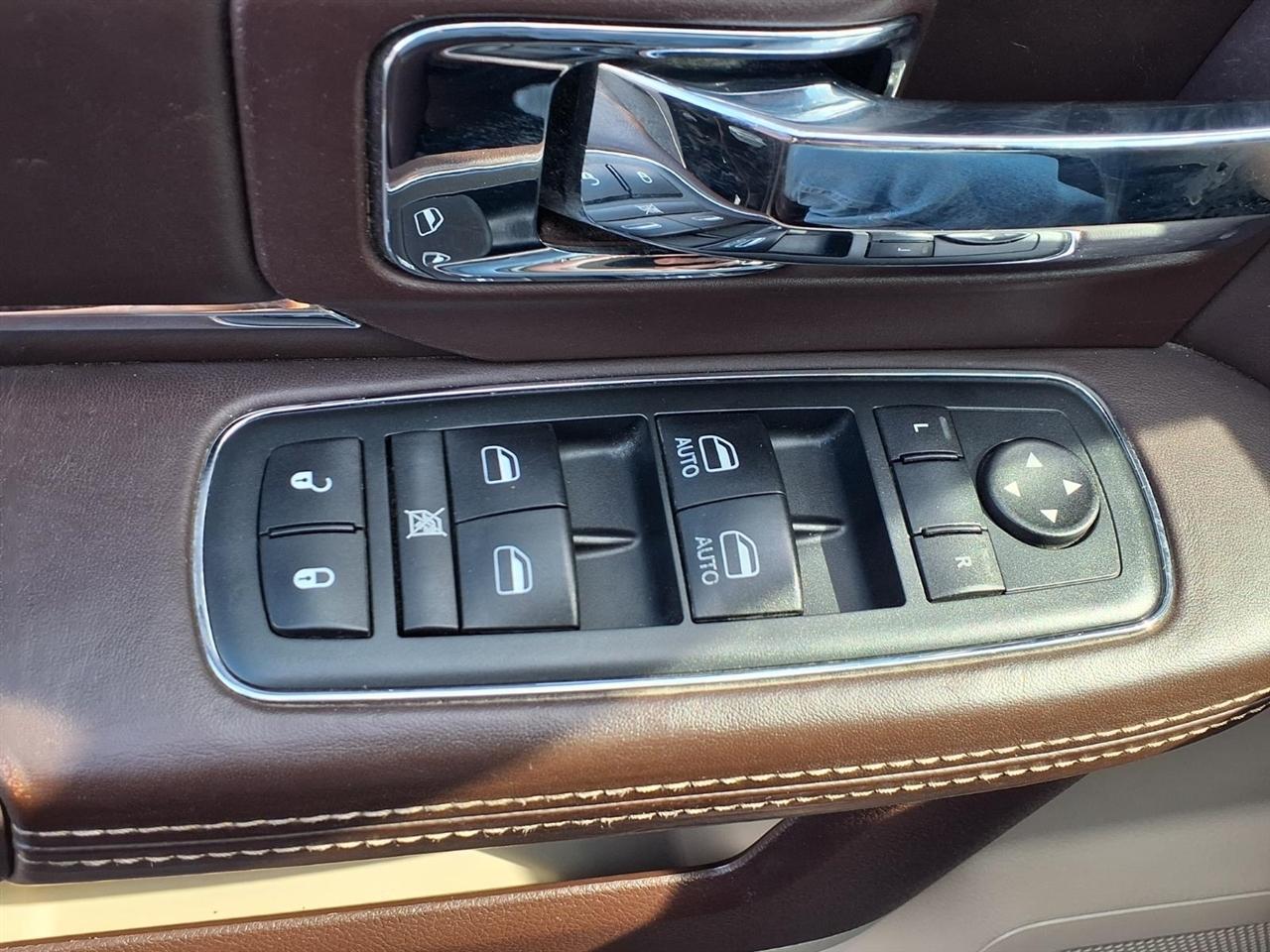 RAM 1500 4WD Crew Cab 149" Laramie Longhorn Edition 2013