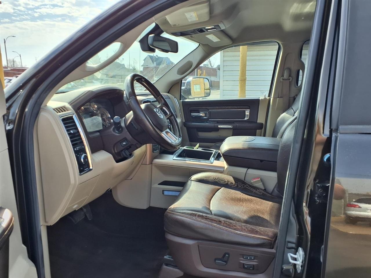 RAM 1500 4WD Crew Cab 149" Laramie Longhorn Edition 2013