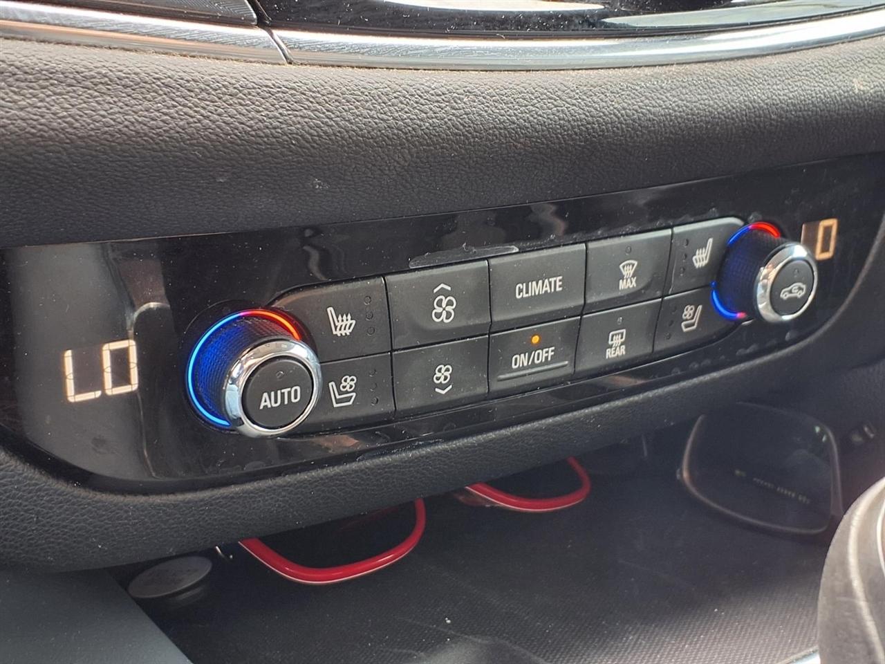 Buick Enclave FWD 4dr Premium 2018