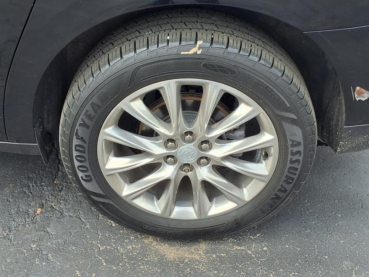 Buick Enclave FWD 4dr Premium 2018