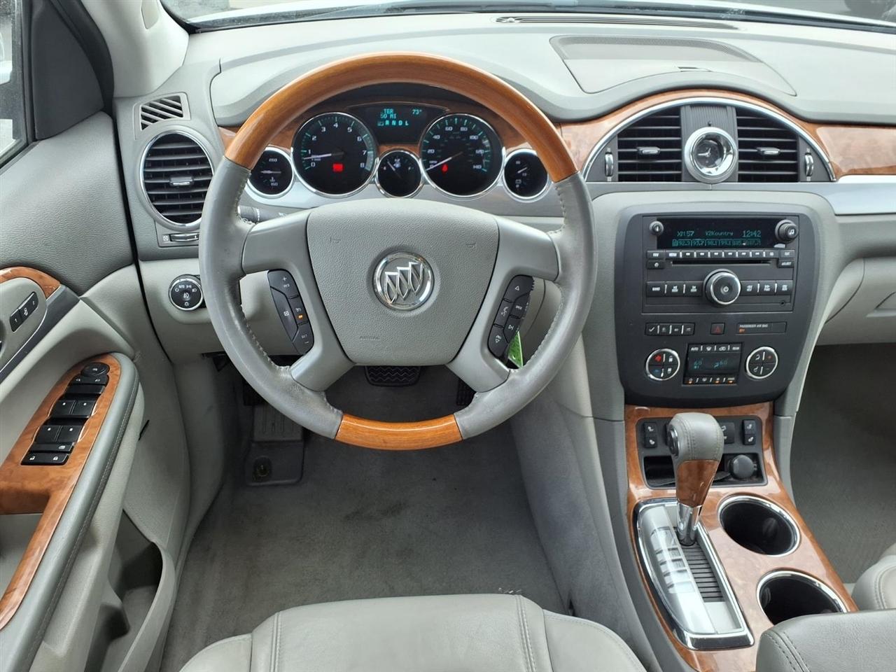 Buick Enclave FWD 4dr Leather 2012