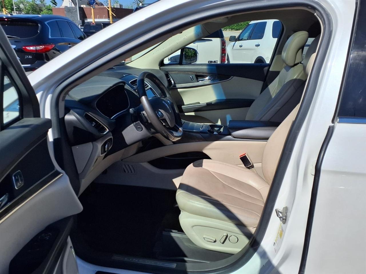 Lincoln MKX AWD 4dr Reserve 2016