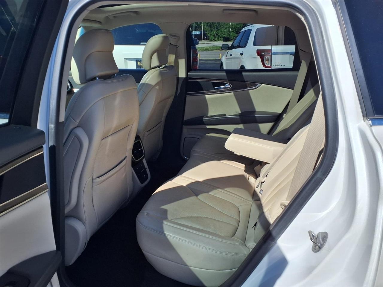 Lincoln MKX AWD 4dr Reserve 2016