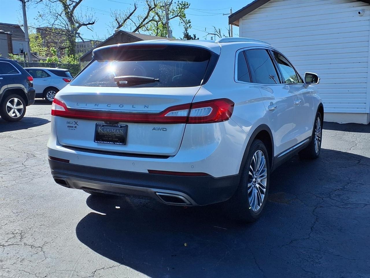 Lincoln MKX AWD 4dr Reserve 2016