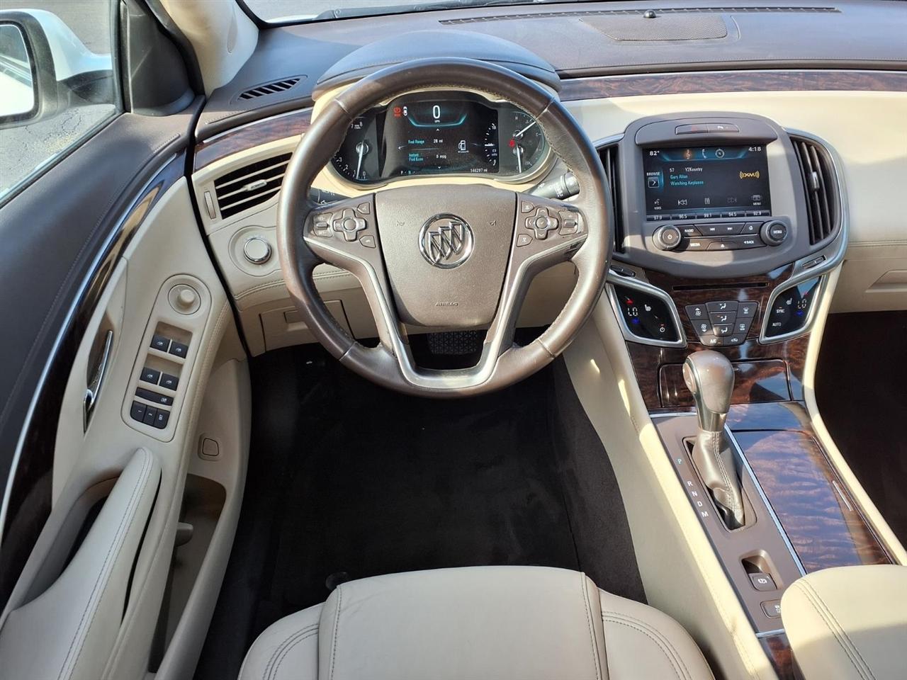 Buick LaCrosse 4dr Sdn Leather FWD 2015