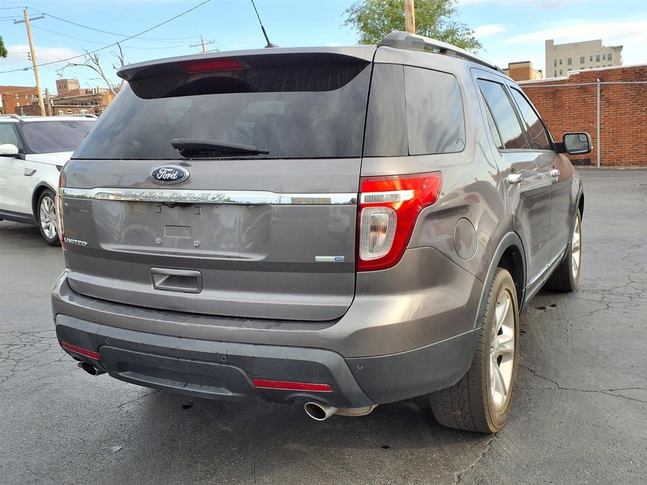 Ford Explorer 4WD 4dr Limited 2013
