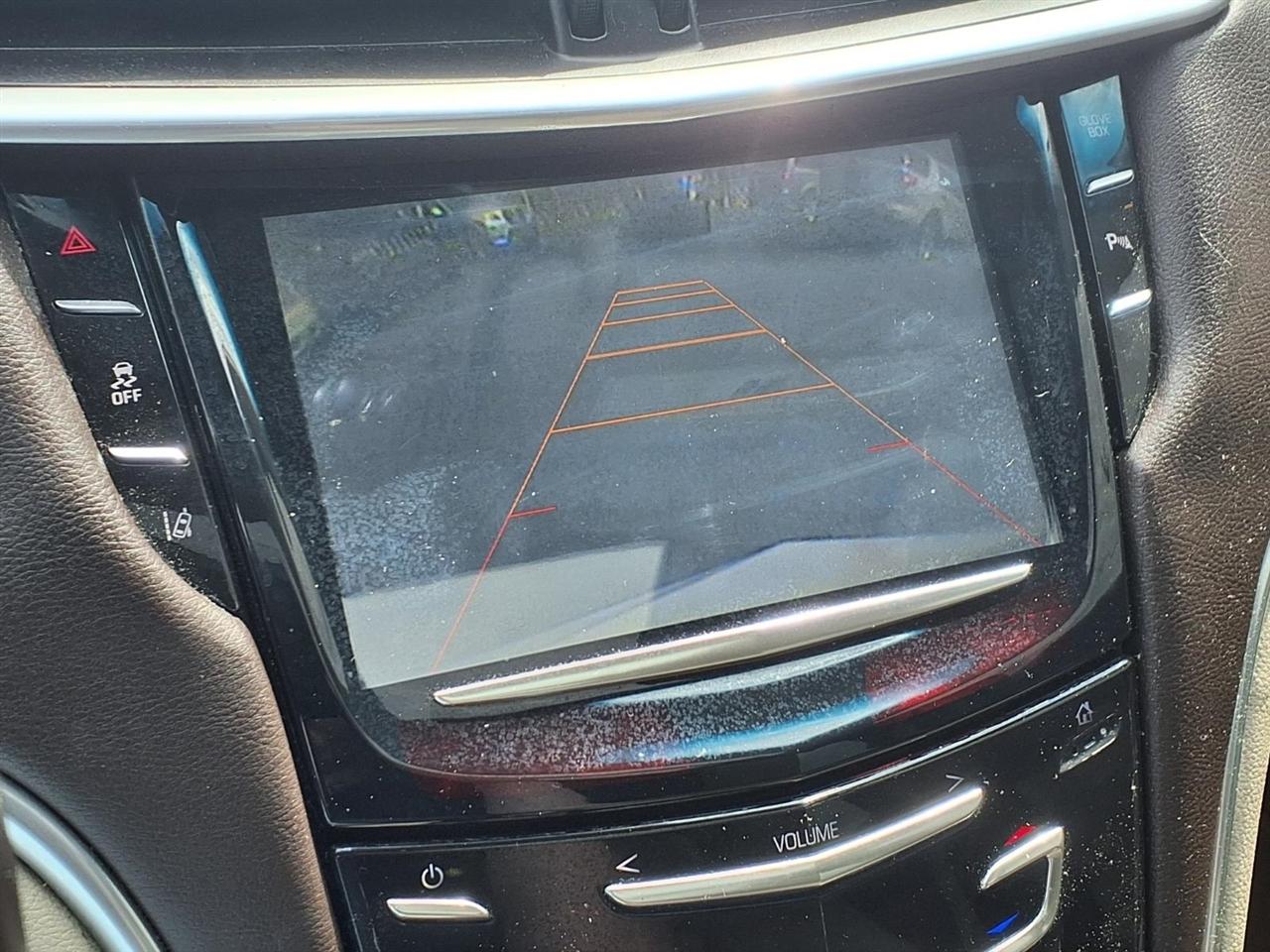 Cadillac XTS 4dr Sdn Premium FWD 2013