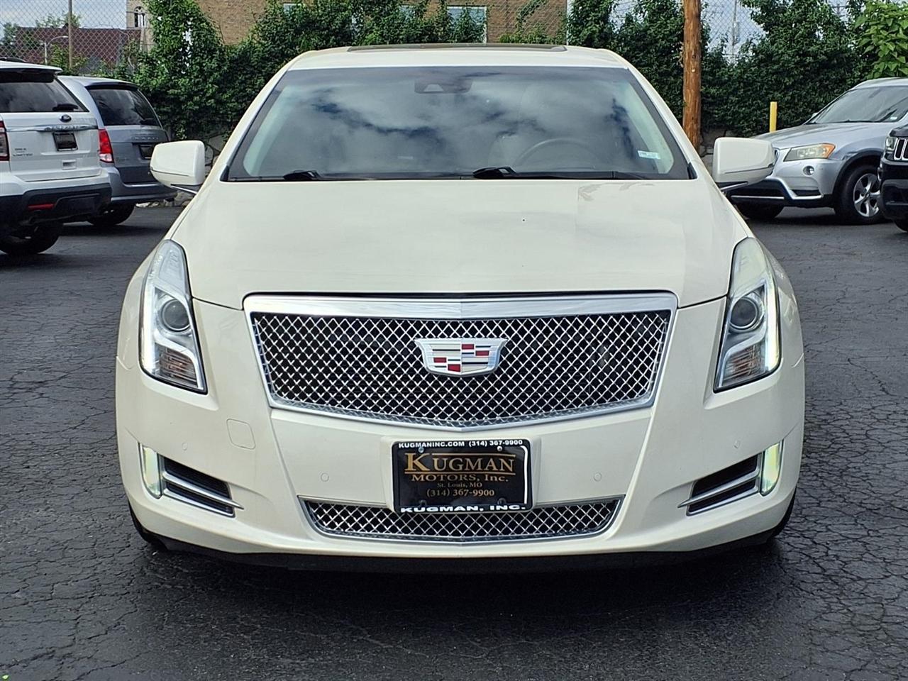 Cadillac XTS 4dr Sdn Premium FWD 2013