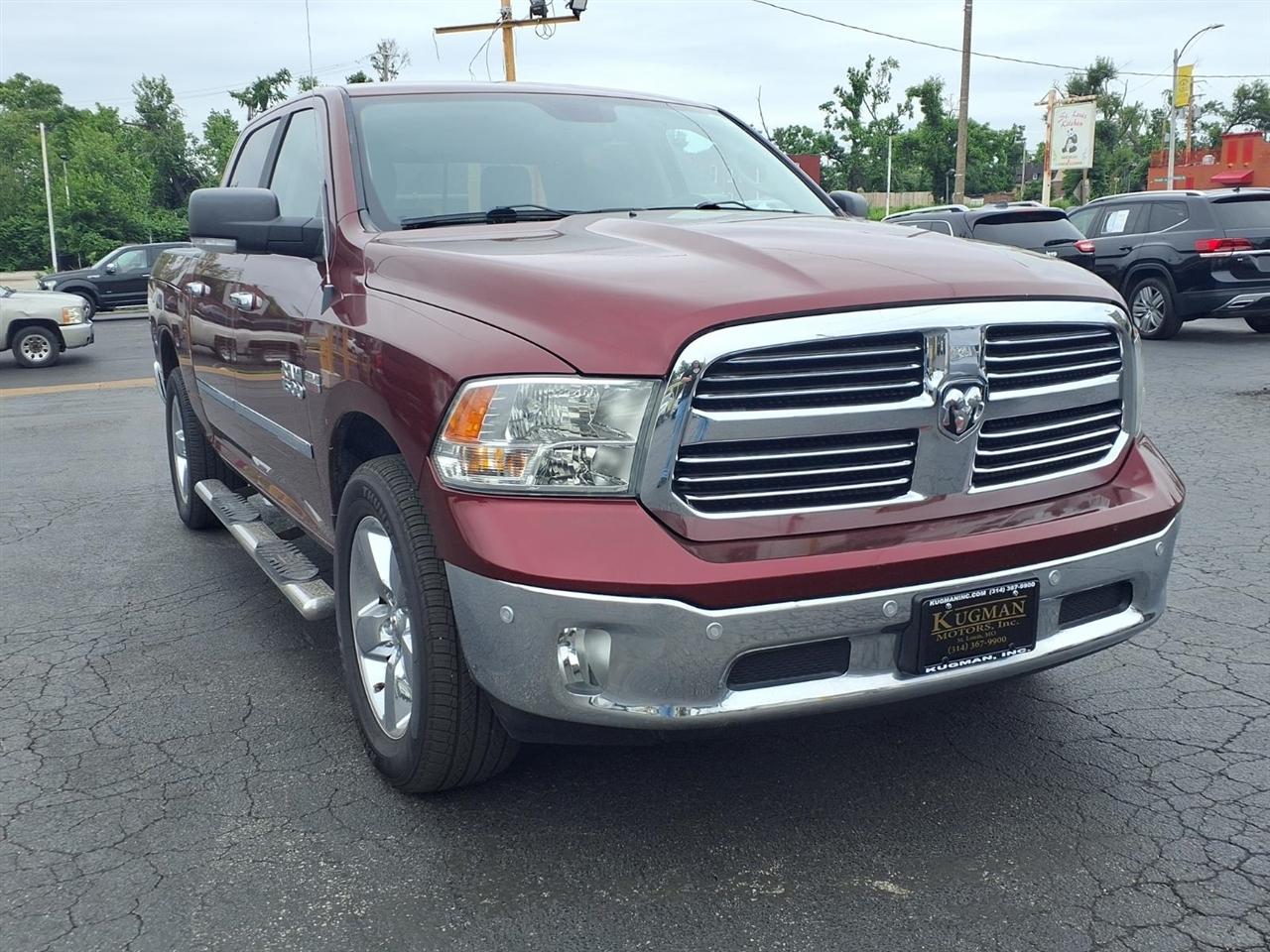RAM 1500 SLT Crew Cab SWB 4WD 2016
