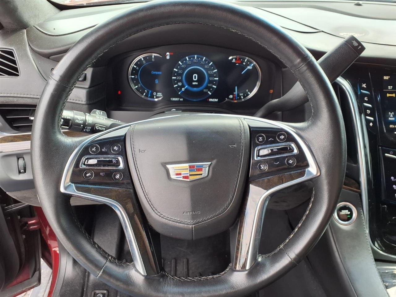 Cadillac Escalade Platinum 4WD 2016