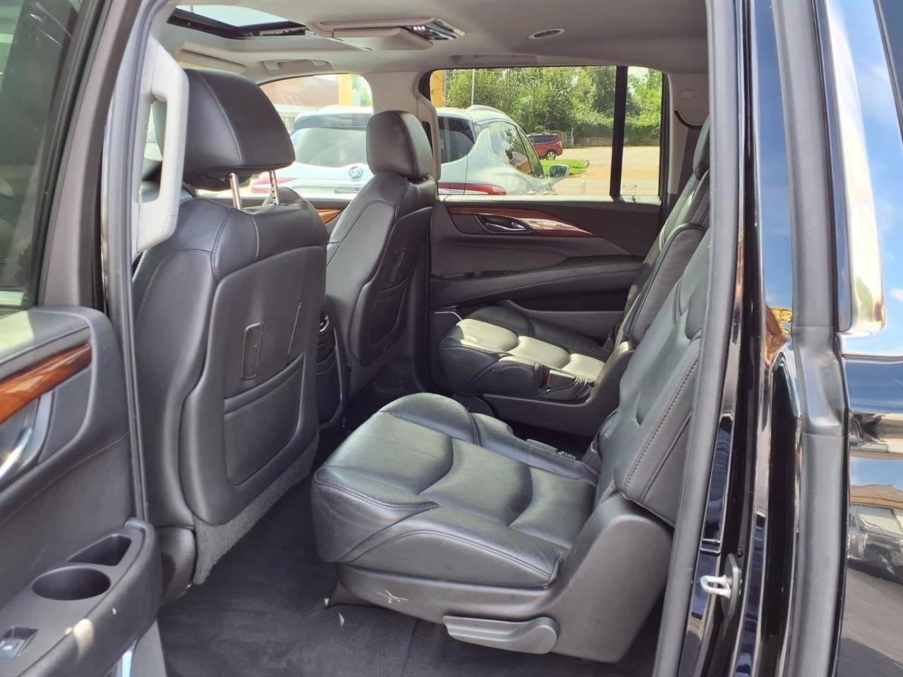 Cadillac Escalade ESV Premium 4WD 2015