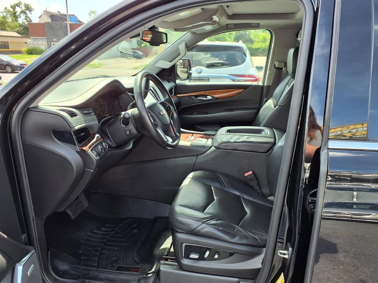 Cadillac Escalade ESV Premium 4WD 2015