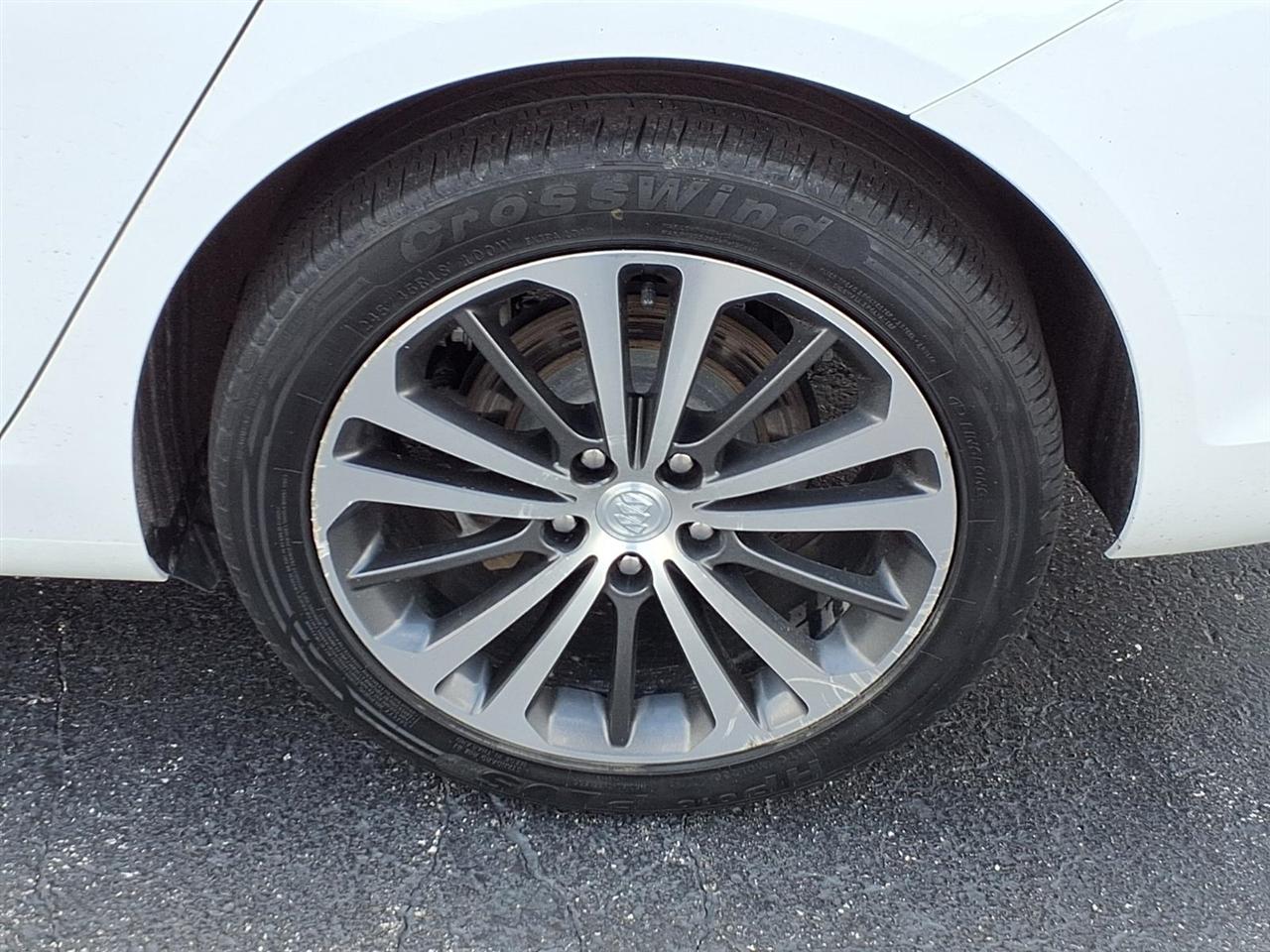 Buick Regal Essence 2020