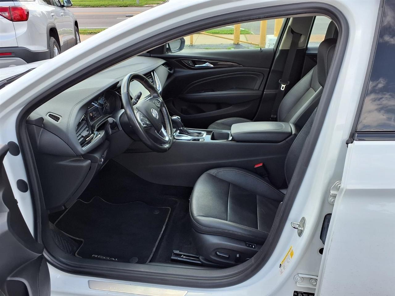Buick Regal Essence 2020