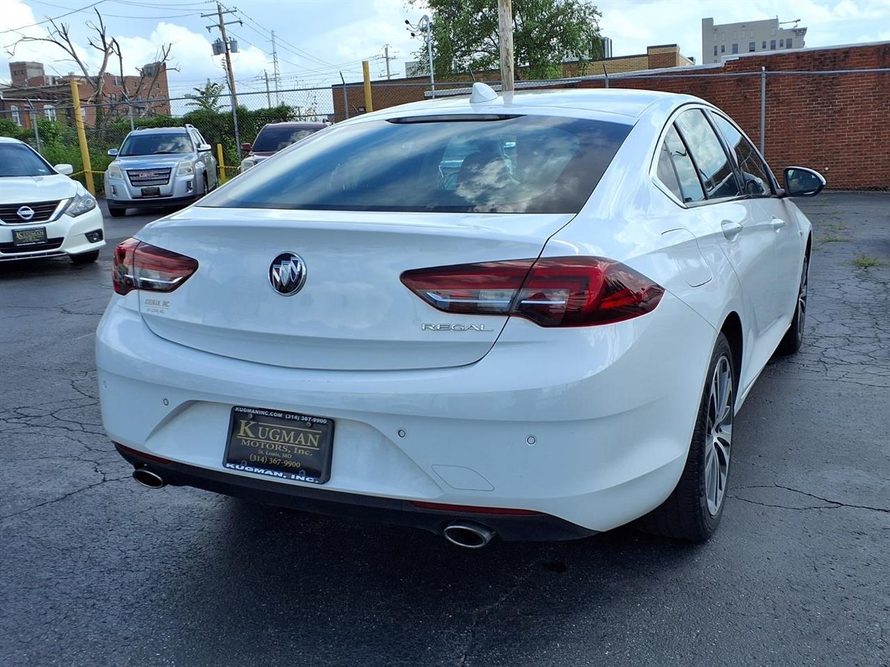 Buick Regal Essence 2020