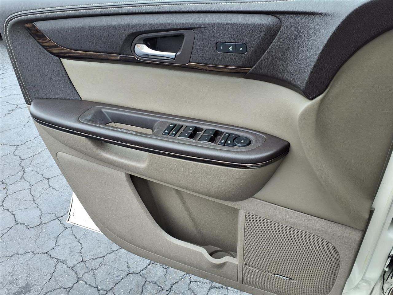 GMC Acadia Denali AWD 2014