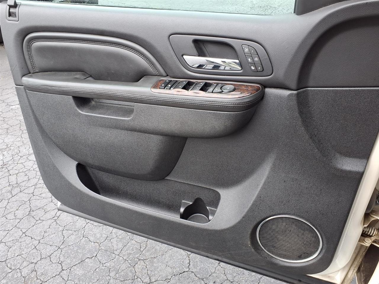 GMC Yukon Denali 4WD 2014