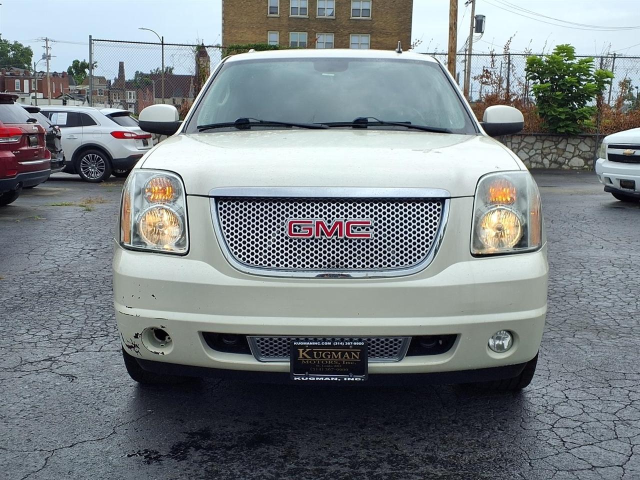 GMC Yukon Denali 4WD 2014