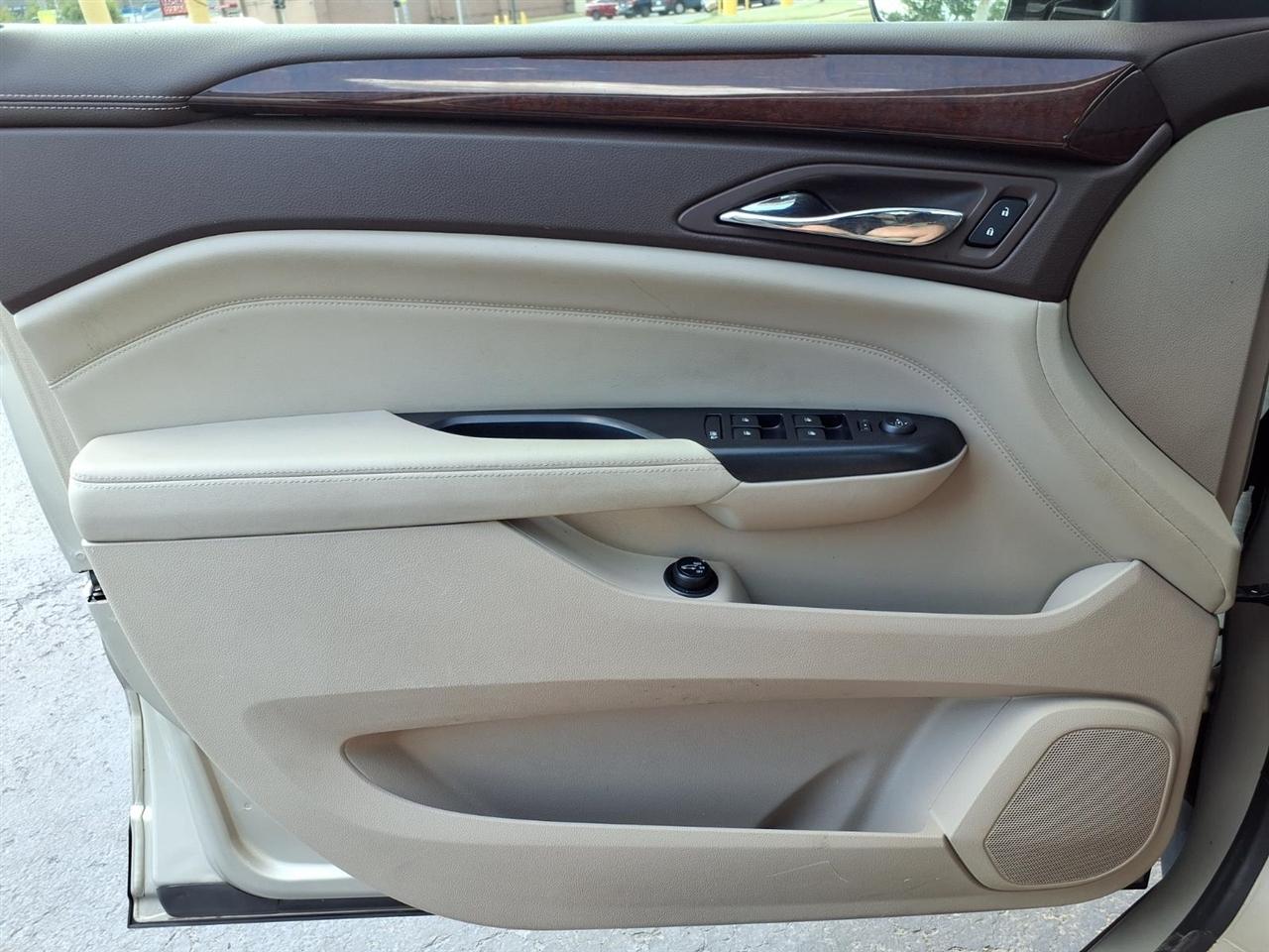 Cadillac SRX Luxury Collection 2013