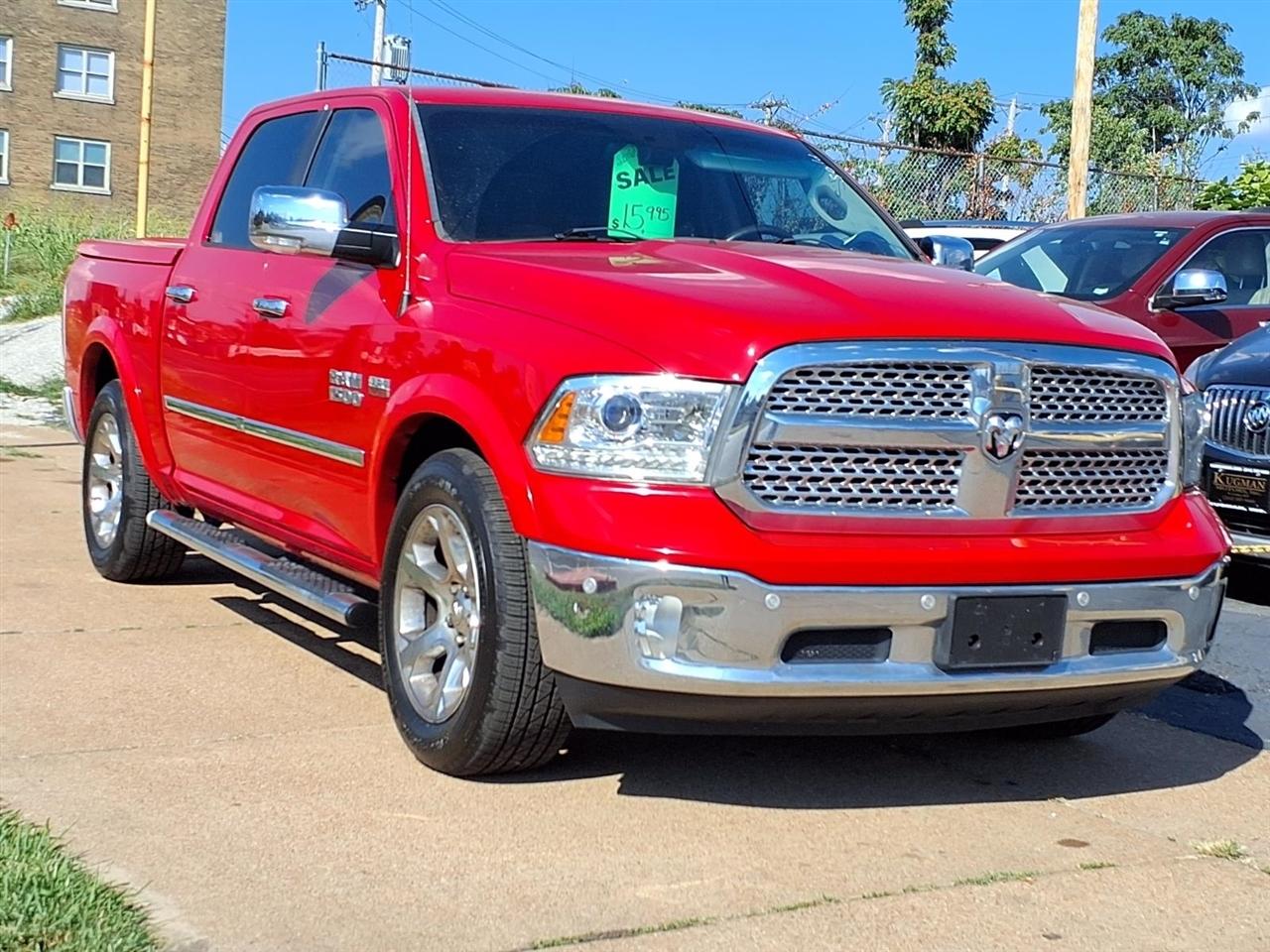 RAM 1500 Laramie Crew Cab SWB 2WD 2016