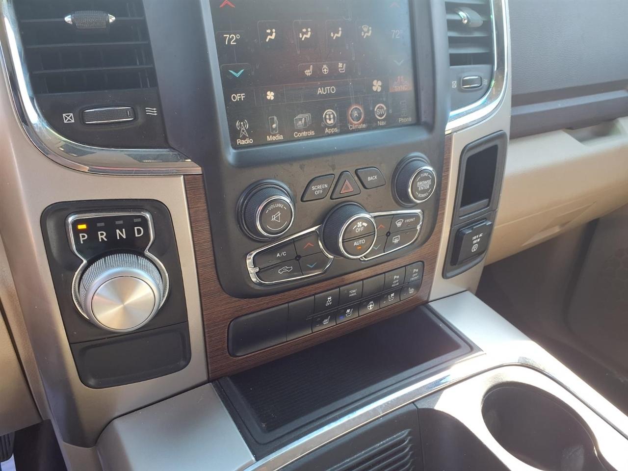 RAM 1500 Laramie Crew Cab SWB 2WD 2016