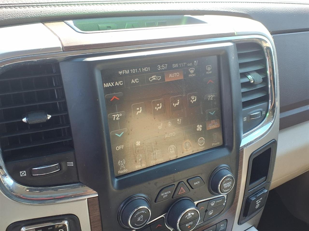 RAM 1500 Laramie Crew Cab SWB 2WD 2016
