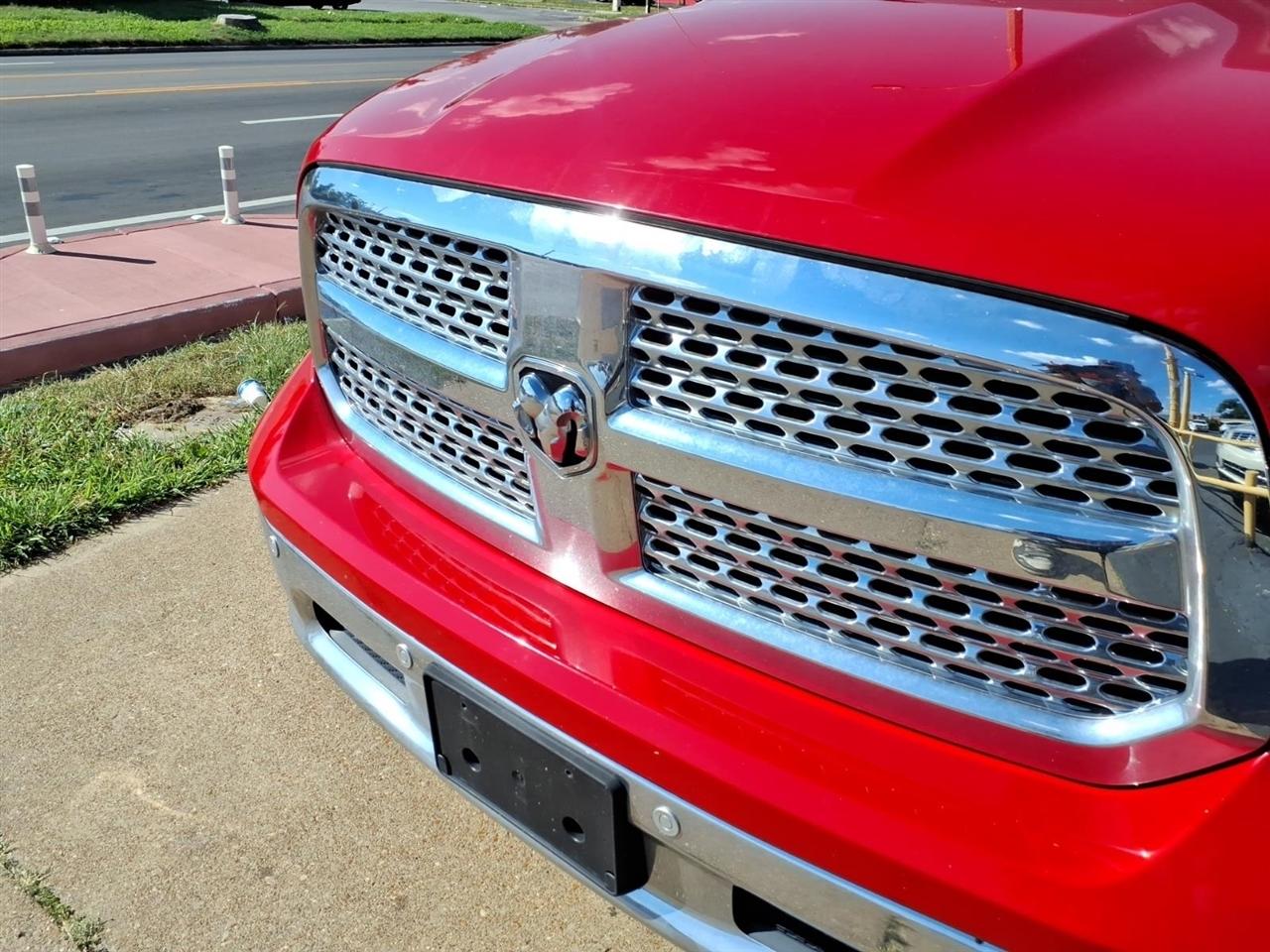 RAM 1500 Laramie Crew Cab SWB 2WD 2016