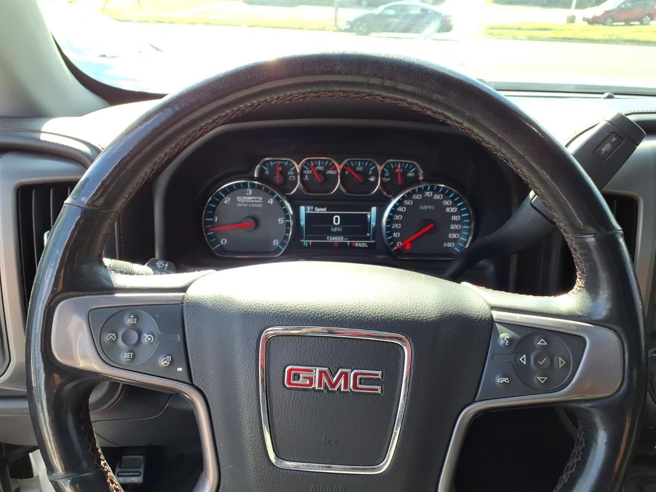 GMC Sierra 1500 SLT Crew Cab Long Box 4WD 2017