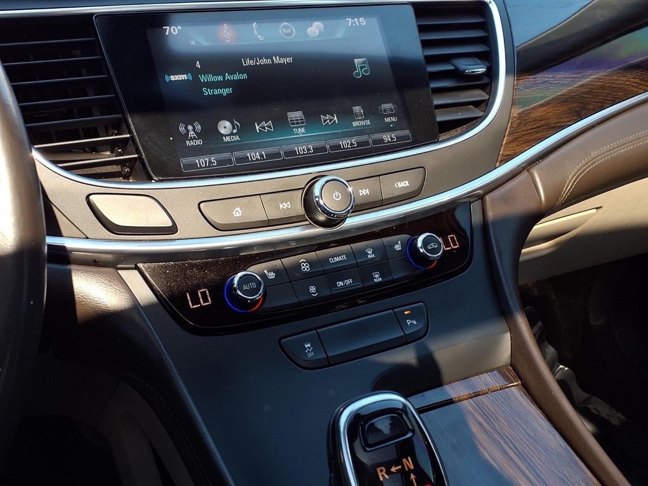 Buick LaCrosse Essence 2017