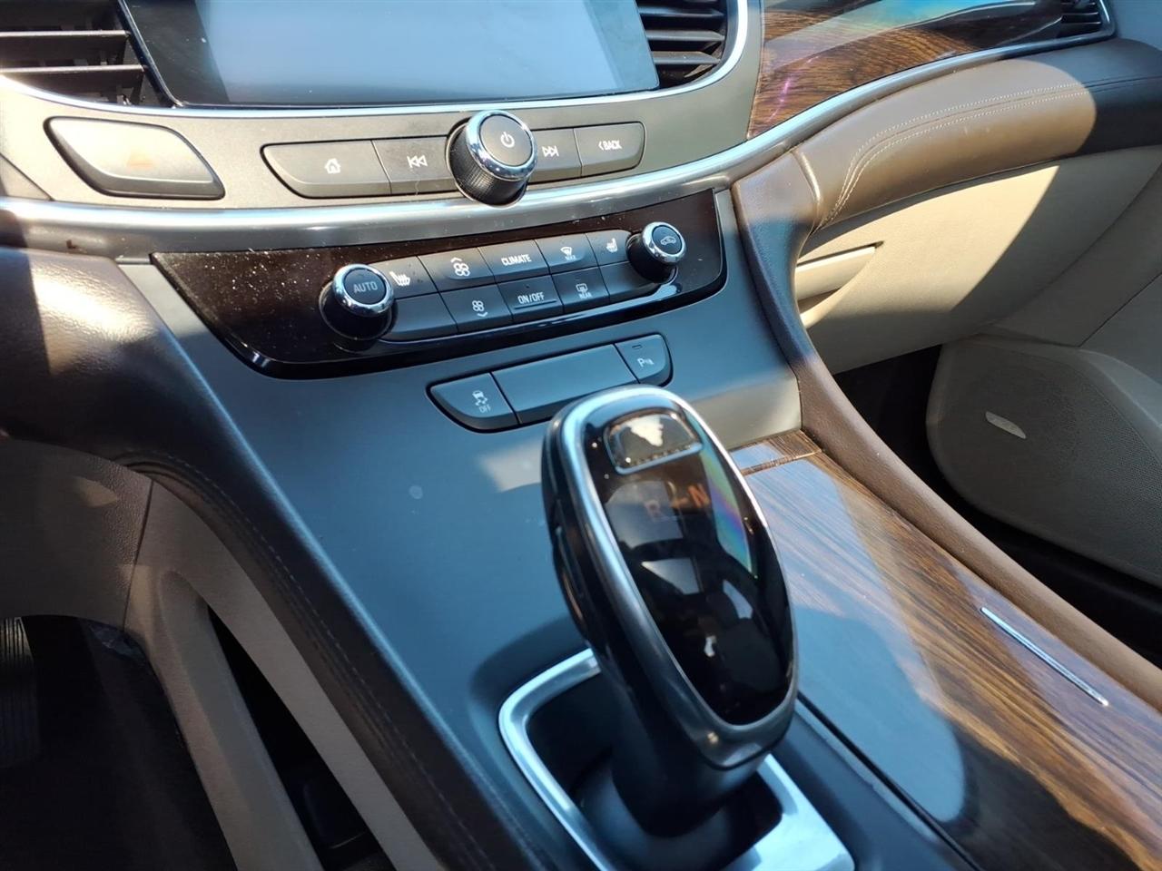 Buick LaCrosse Essence 2017